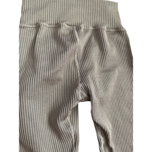 Good American Seamless‎ Chunky Rib Legging in Camel Size XS - Picture 8 of 10
